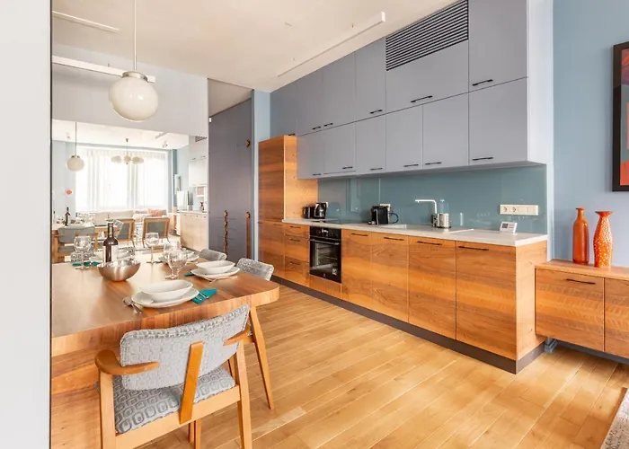 Apartment Bauhaus Luxury 2-bedroom In The Absolute Center