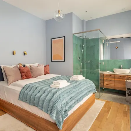 Apartment Bauhaus Luxury 2-bedroom In The Absolute Center Budapest
