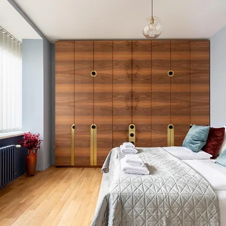Bauhaus Luxury 2-bedroom In The Absolute Center Apartment Budapest